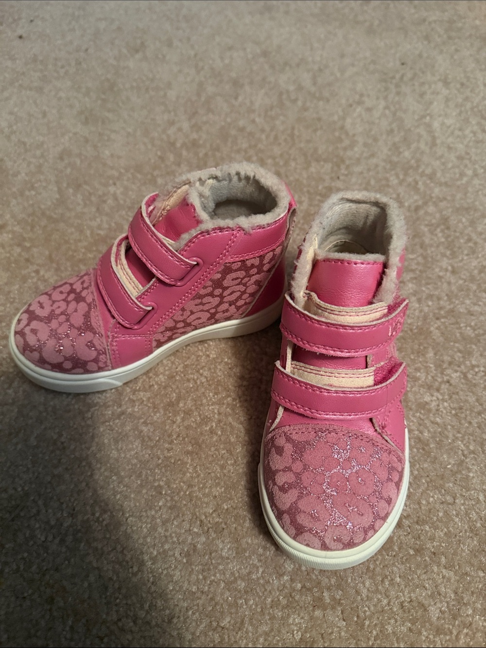 UGG Girls Pink Glitter Leopard-Print High-Top Sneakers
